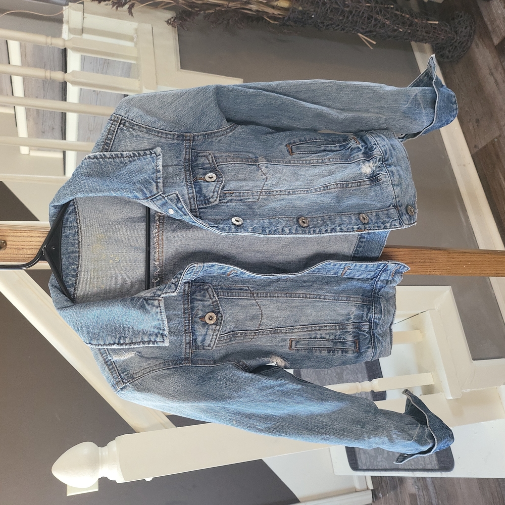 Jean jacket size medium